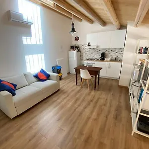 La Mansarda - Loft In Centro Storico Hotel a capsule